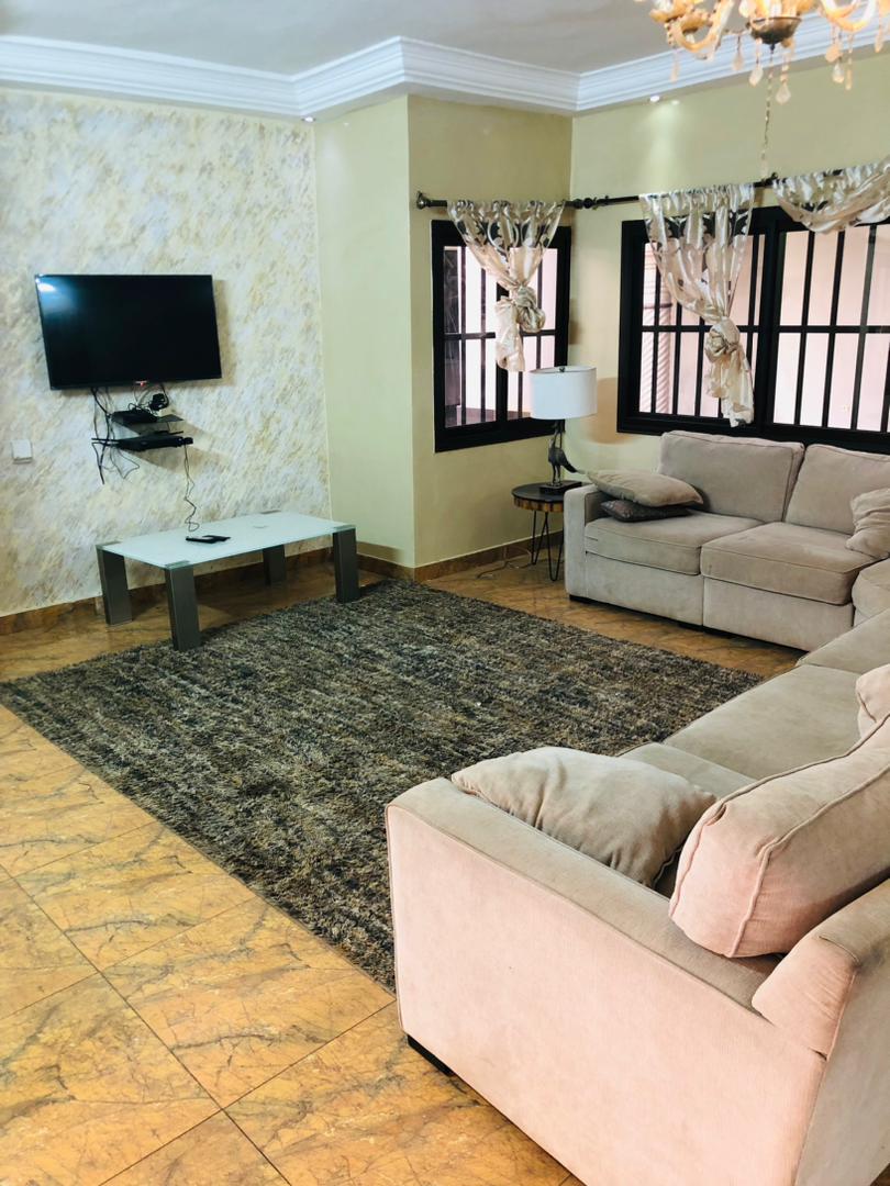 N° 5426 :
                            Villa meublée à louer , Avenou, Lome, Togo : 2 000  000 XOF/mois