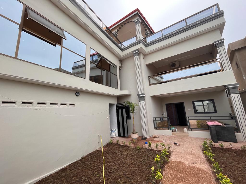 N° 5356 :
                            Villa meublée à louer , Adidogome, Lome, Togo : 1 000  000 XOF/mois