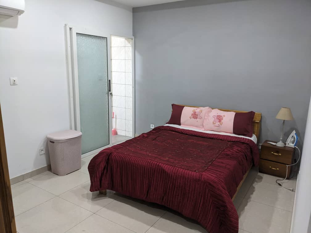 N° 5348 :
                            Appartement meublé à louer , Kodjoviakope, Lome, Togo : 300 000 XOF/mois