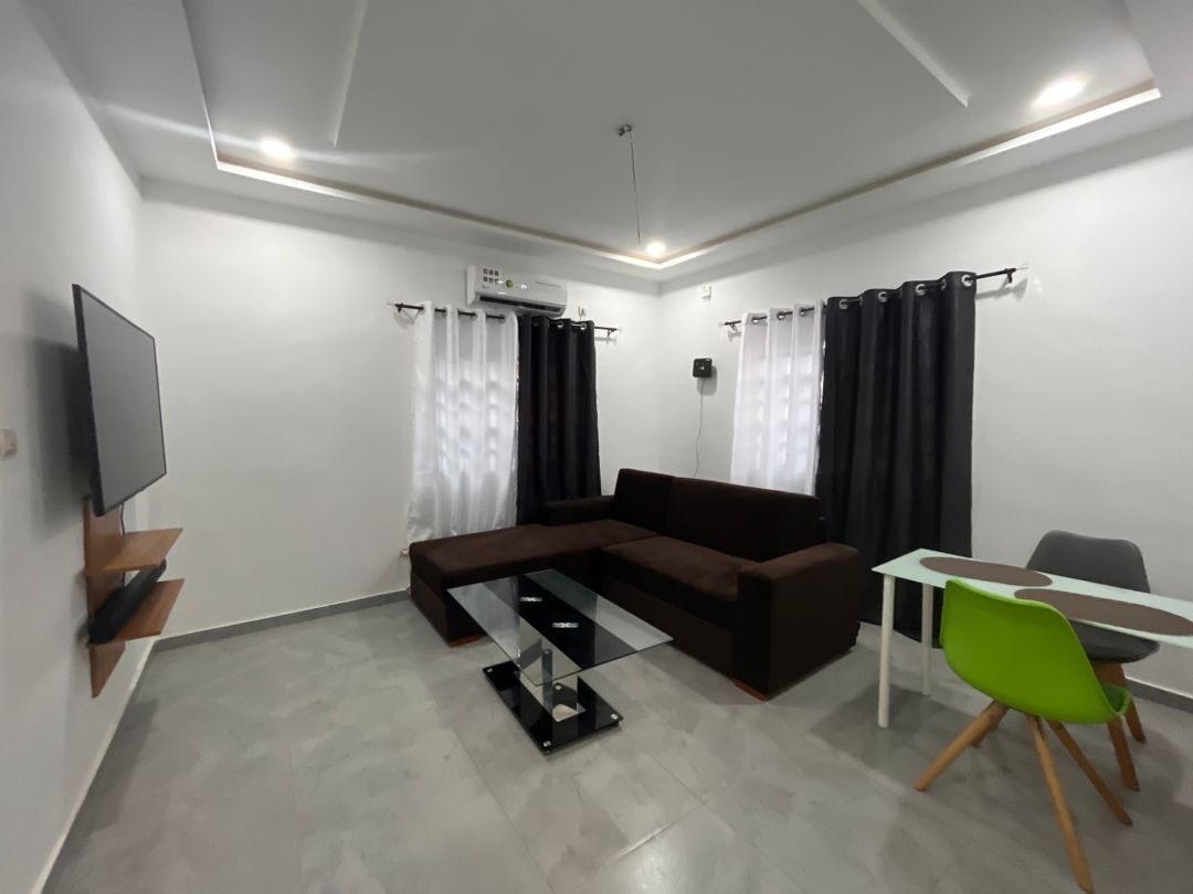 N° 5362 :
                            Villa meublée à louer , Adidogome, Lome, Togo : 450 000 XOF/mois