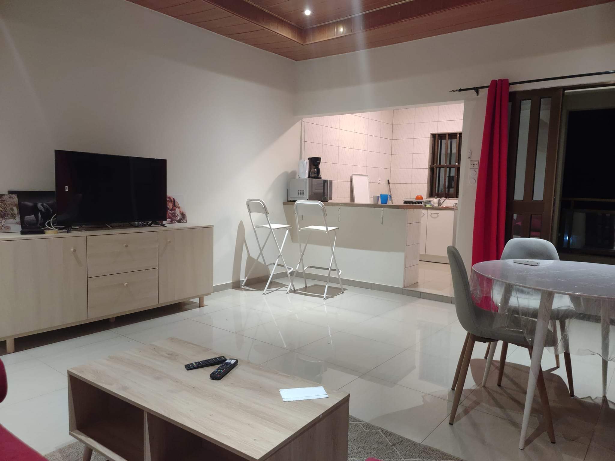 N° 5349 :
                            Appartement meublé à louer ,  gblinkome, Lome, Togo : 250 000 XOF/mois
