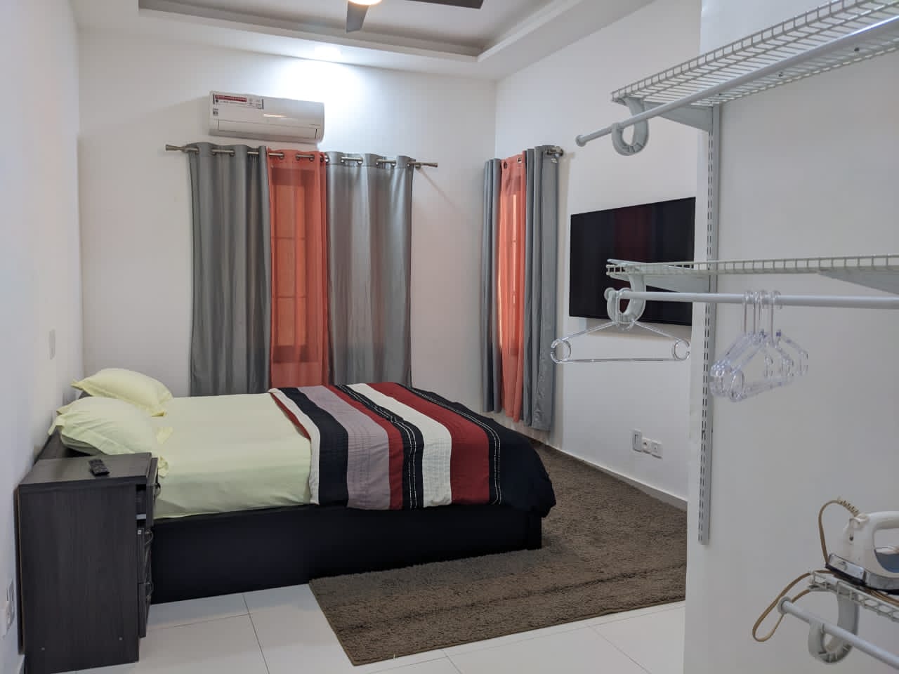 N° 5358 :
                            Appartement meublé à louer , Agoe, Lome, Togo : 250 000 XOF/mois