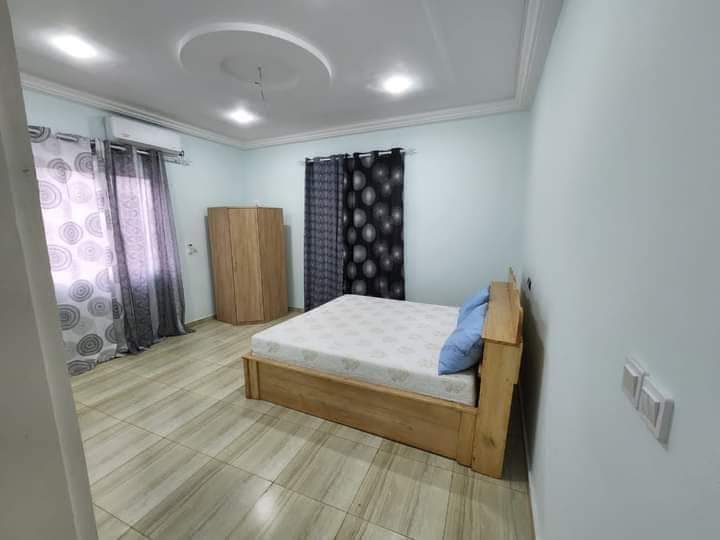 N° 5346 :
                            Appartement meublé à louer , Adidogome, Lome, Togo : 200 000 XOF/mois