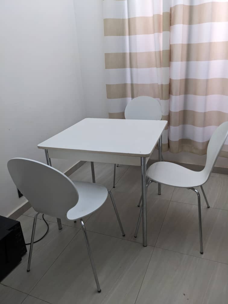 N° 5343 :
                            Appartement meublé à louer , Agoe nyive, Lome, Togo : 250 000 XOF/mois