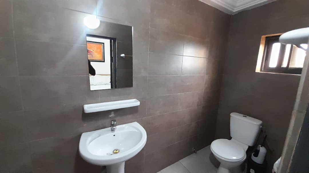 N° 5341 :
                            Appartement meublé à louer , Avenou, Lome, Togo : 450 000 XOF/mois