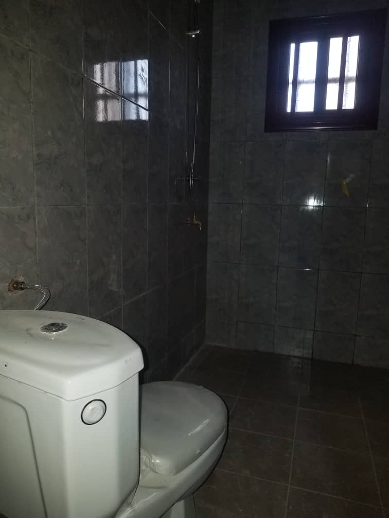 N° 5352 :
                            Chambre salon à louer ,  zanguera, Lome, Togo : 45 000 XOF/mois