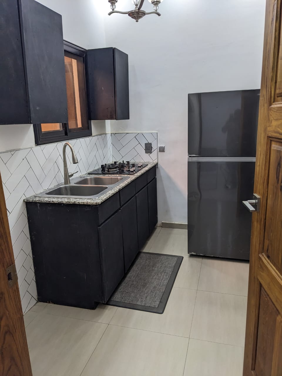 N° 5358 :
                            Appartement meublé à louer , Agoe, Lome, Togo : 250 000 XOF/mois