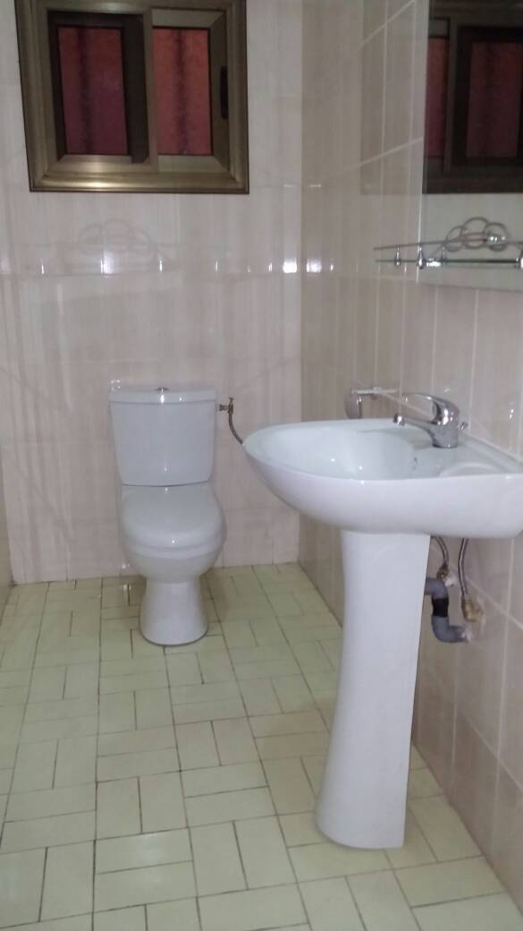 N° 4117 :
                            Villa à louer , Hédzranawoé, Lome, Togo : 600 000 XOF/mois