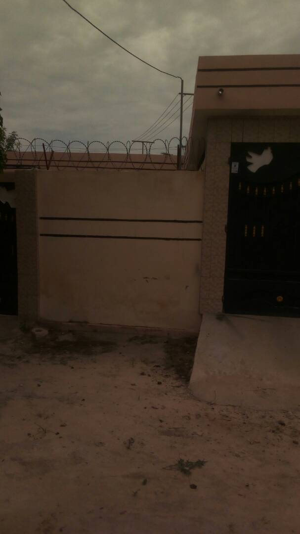 N° 4126 :
                            Villa à louer , Totsi, Lome, Togo : 130 000 XOF/mois