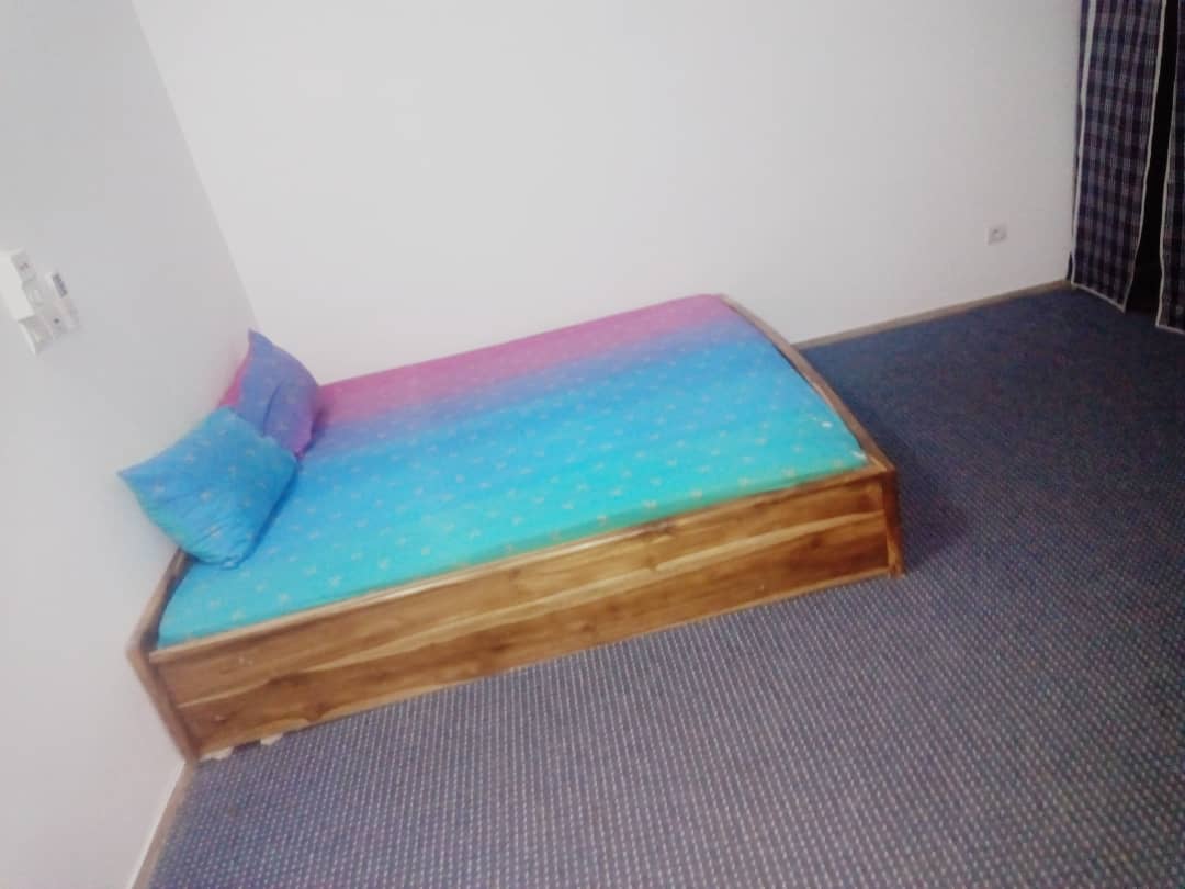 N° 4388 :
                            Appartement meublé à louer , Adidogome, Lome, Togo : 300 000 XOF/mois