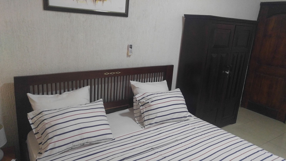 N° 4581 :
                            Studio meublé à louer , Tokoin, Lome, Togo : 250 000 XOF/mois