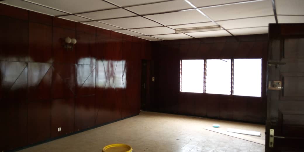 N° 4674 :
                            Villa à louer , Klikame, Lome, Togo : 200 000 XOF/mois