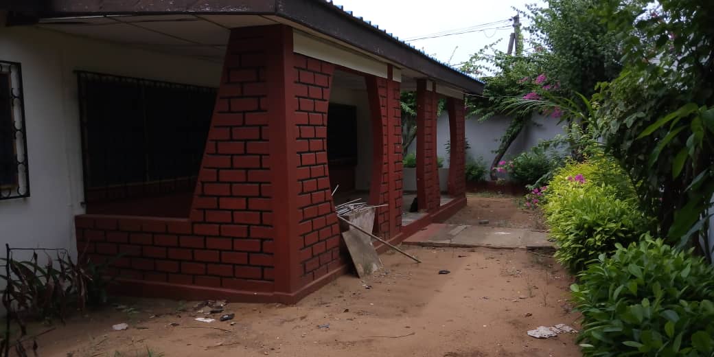 N° 4674 :
                            Villa à louer , Klikame, Lome, Togo : 200 000 XOF/mois