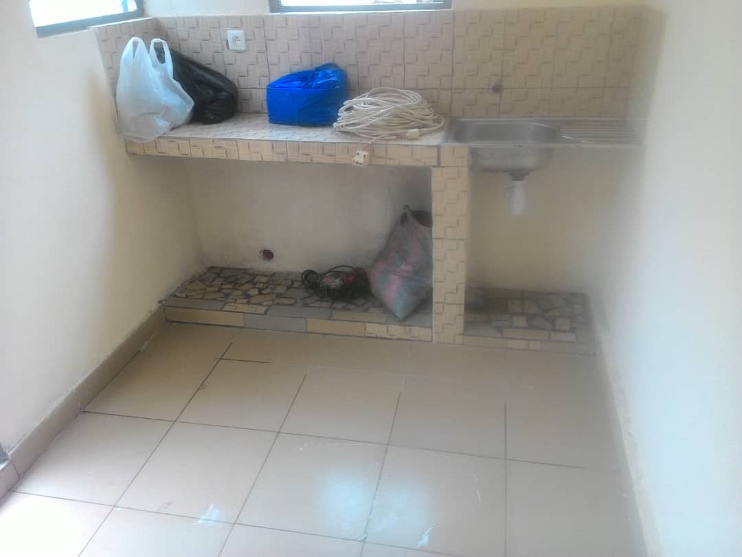 N° 4666 :
                            Villa à louer , Agoe telessou, Lome, Togo : 70 000 XOF/mois