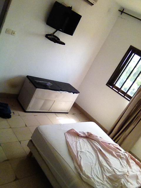 N° 4671 :
                            Appartement meublé à louer , Hedzranawoe, Lome, Togo : 200 000 XOF/mois