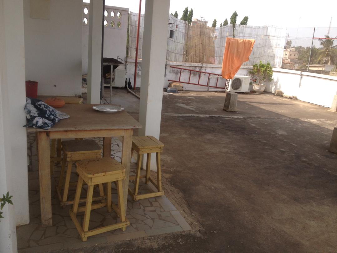 N° 4671 :
                            Appartement meublé à louer , Hedzranawoe, Lome, Togo : 200 000 XOF/mois