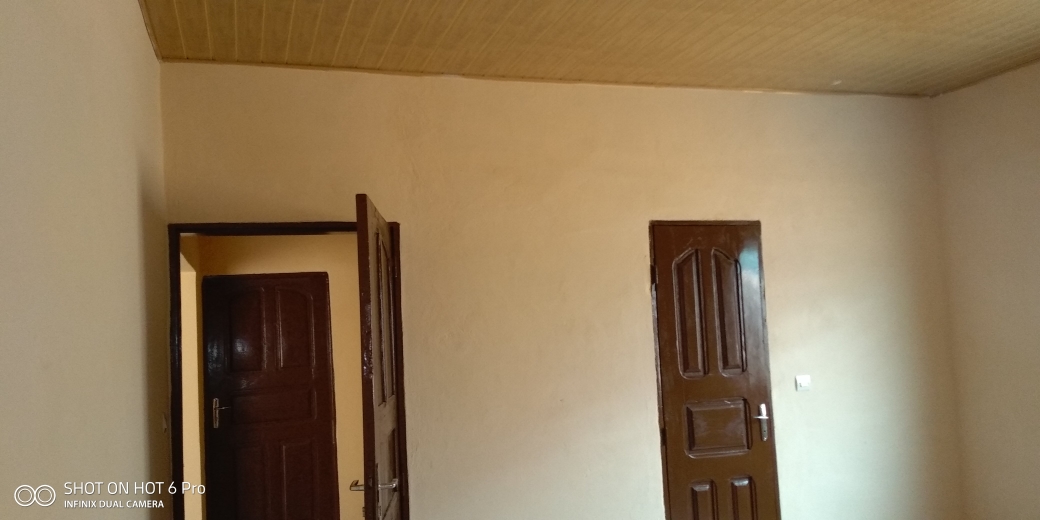 N° 4677 :
                            Appartement à louer , Zanguera, Lome, Togo : 55 000 XOF/mois