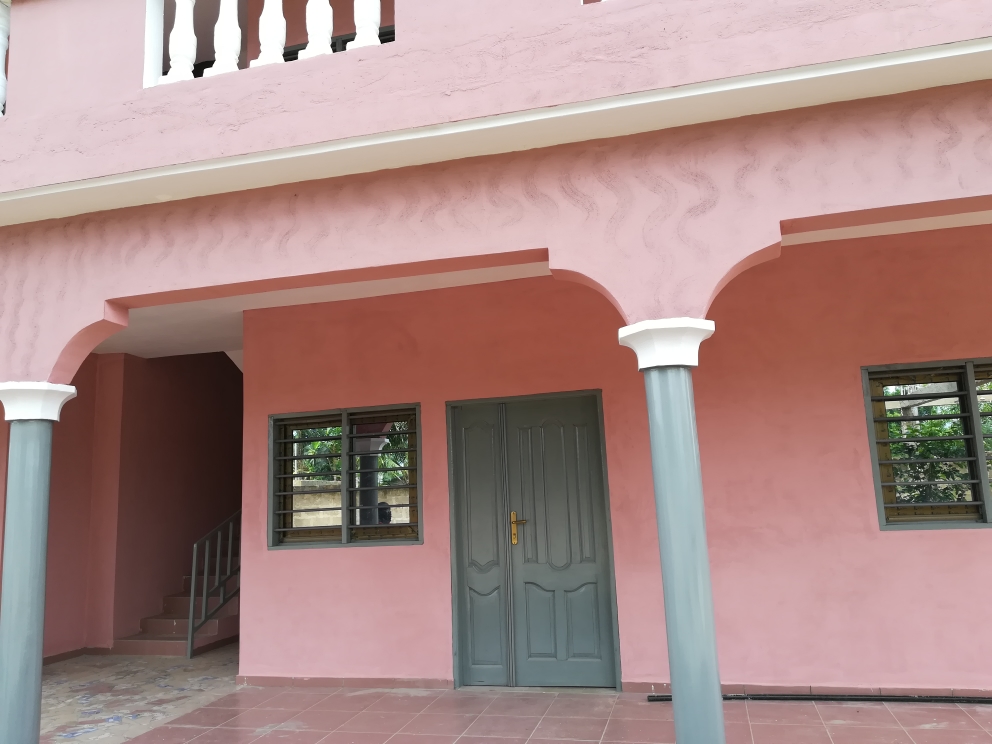 N° 4676 :
                            Appartement à louer , Zanguera , Lome, Togo : 40 000 XOF/mois