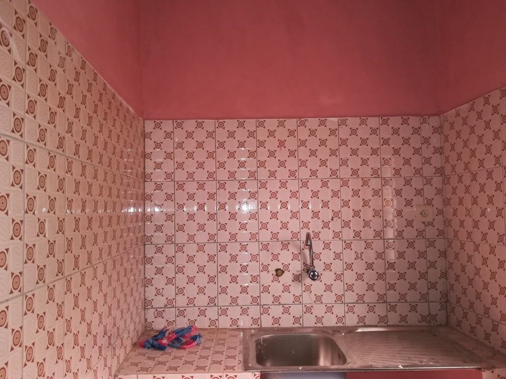 N° 4676 :
                            Appartement à louer , Zanguera , Lome, Togo : 40 000 XOF/mois