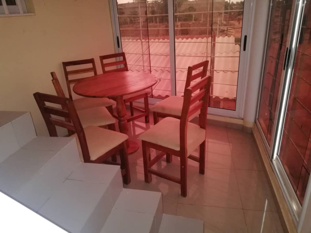 N° 4683 :
                            Villa meublée à louer , Adidogome wognome, Lome, Togo : 300 000 XOF/mois