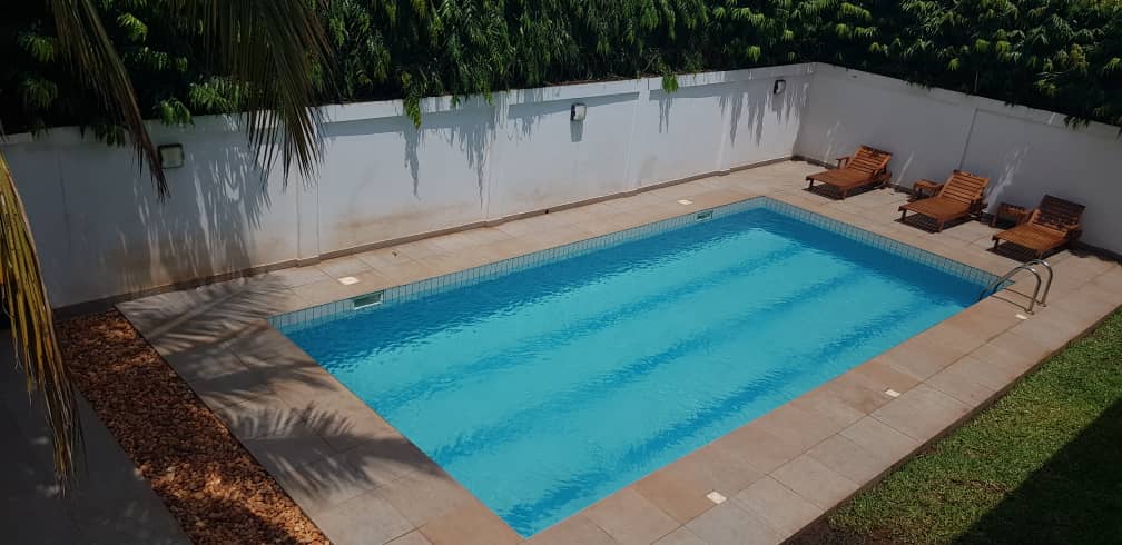 N° 4686 :
                            Villa à louer , Agoe reserve , Lome, Togo : 800 000 XOF/mois