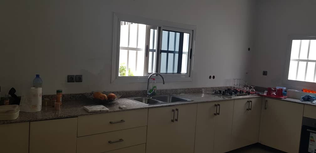 N° 4686 :
                            Villa à louer , Agoe reserve , Lome, Togo : 800 000 XOF/mois