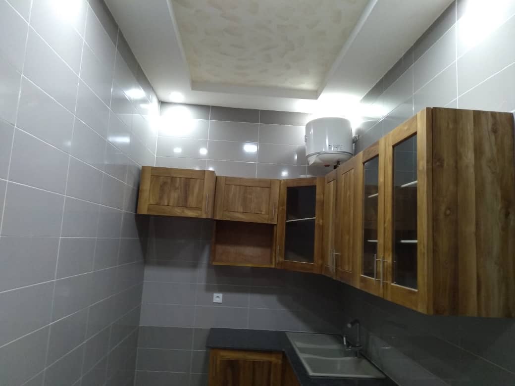 N° 4691 :
                            Villa à louer , Klikame , Lome, Togo : 600 000 XOF/mois