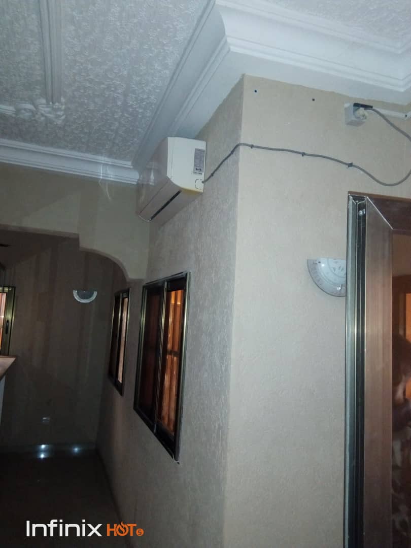 N° 4697 :
                            Villa à louer , Agoe assiyeye, Lome, Togo : 400 000 XOF/mois