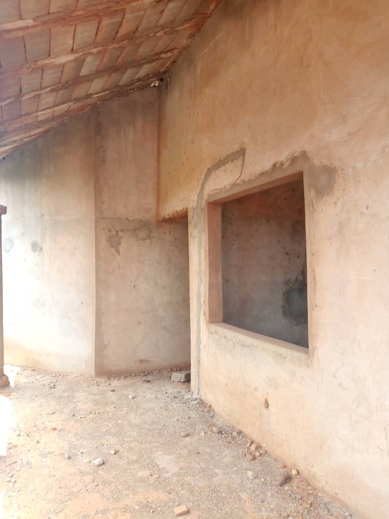 N° 4698 :
                            Villa à vendre , Attiegou, Lome, Togo : 75 000  000 XOF/vie