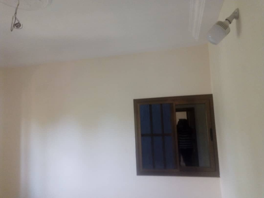 N° 4699 :
                            Appartement à louer , Agoe camp fir, Lome, Togo : 70 000 XOF/mois