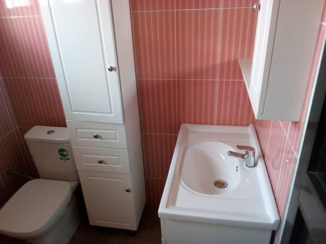 N° 4701 :
                            Appartement meublé à louer , Hedzranawoe , Lome, Togo : 250 000 XOF/mois