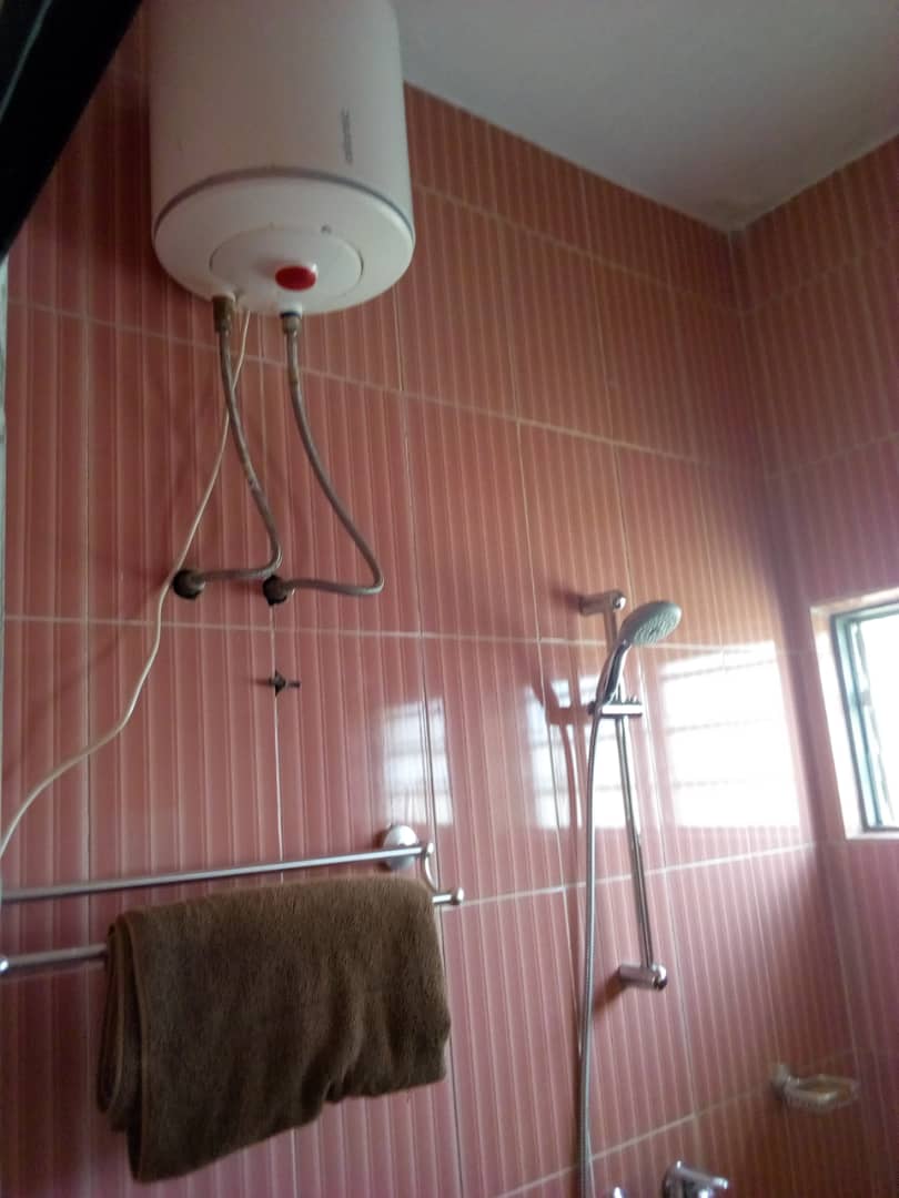 N° 4701 :
                            Appartement meublé à louer , Hedzranawoe , Lome, Togo : 250 000 XOF/mois