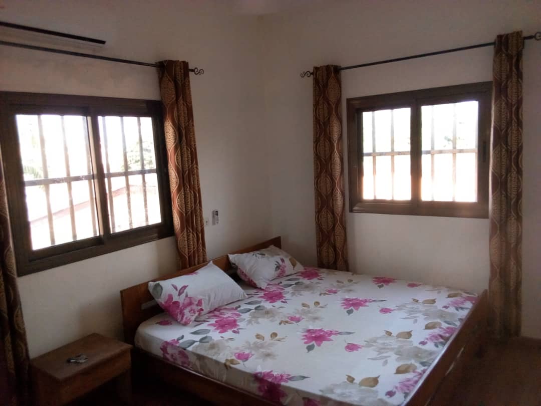 N° 4701 :
                            Appartement meublé à louer , Hedzranawoe , Lome, Togo : 250 000 XOF/mois