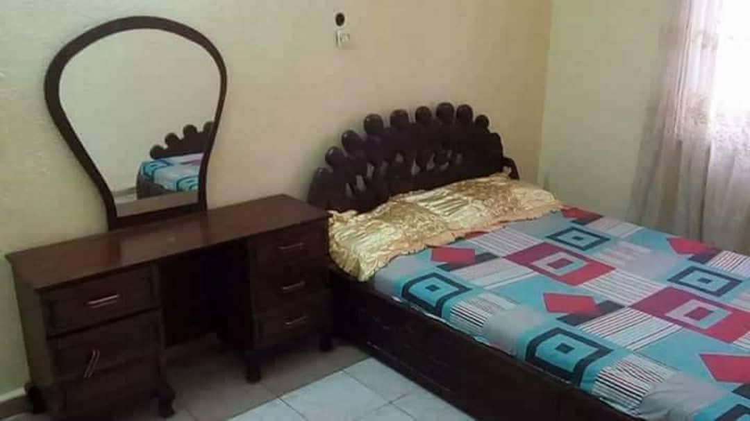 N° 4702 :
                            Appartement meublé à louer , Hedzranawoe , Lome, Togo : 200 000 XOF/mois