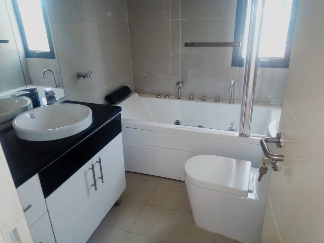 N° 4835 :
                            Villa à louer , Kegue, Lome, Togo : 900 000 XOF/mois
