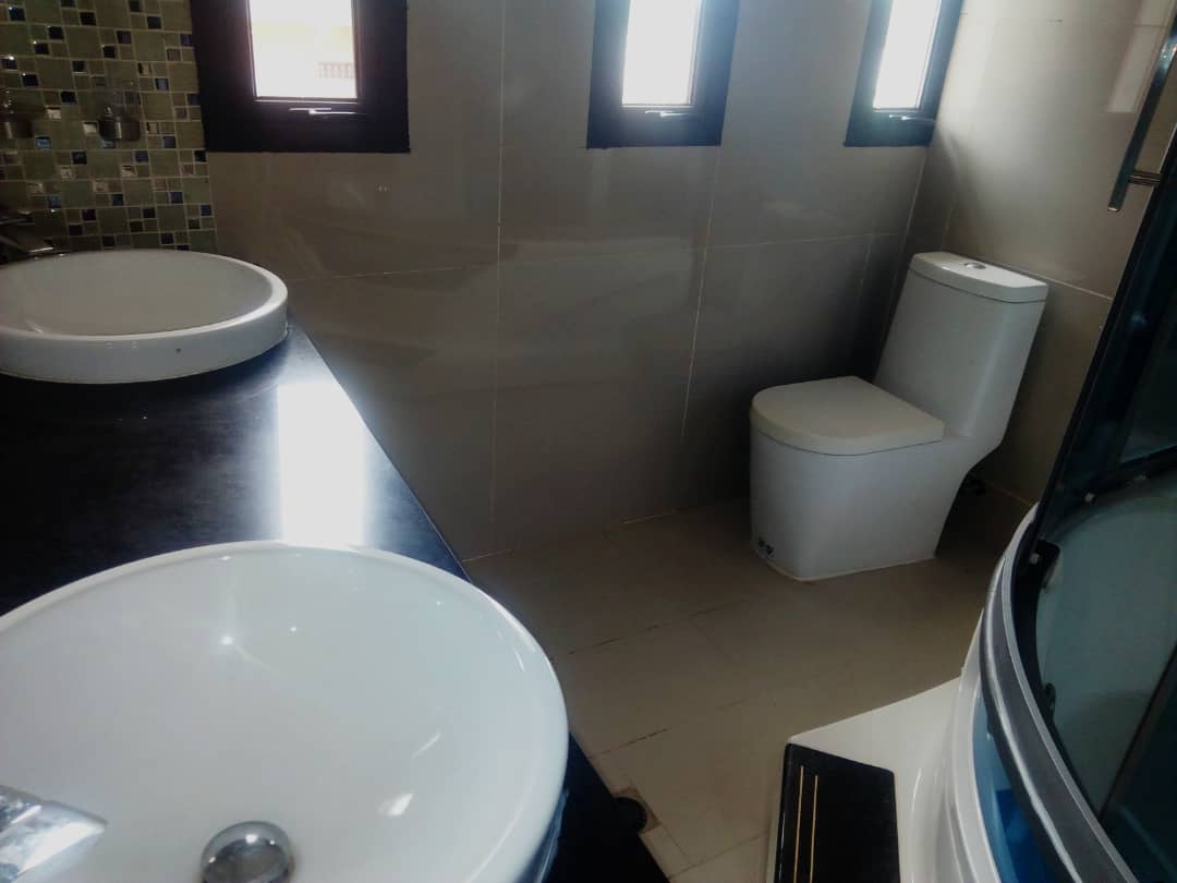 N° 4705 :
                            Villa à louer , Kegue, Lome, Togo : 900 000 XOF/mois