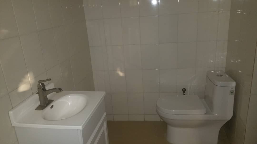 N° 4715 :
                            Appartement meublé à louer , Adidogome, Lome, Togo : 350 000 XOF/mois