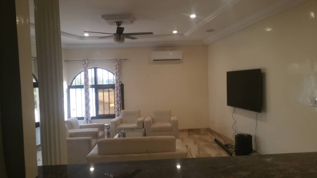 N° 4715 :
                            Appartement meublé à louer , Adidogome, Lome, Togo : 350 000 XOF/mois