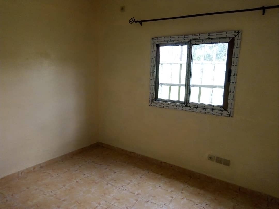 N° 4711 :
                            Appartement à louer , Agoe legbassito, Lome, Togo : 60 000 XOF/mois