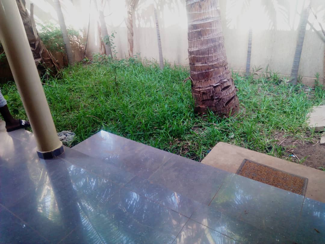 N° 4744 :
                            Villa à vendre , Leo2000, Lome, Togo : 55 000  000 XOF/vie