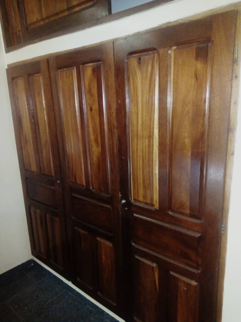 N° 4744 :
                            Villa à vendre , Leo2000, Lome, Togo : 55 000  000 XOF/vie