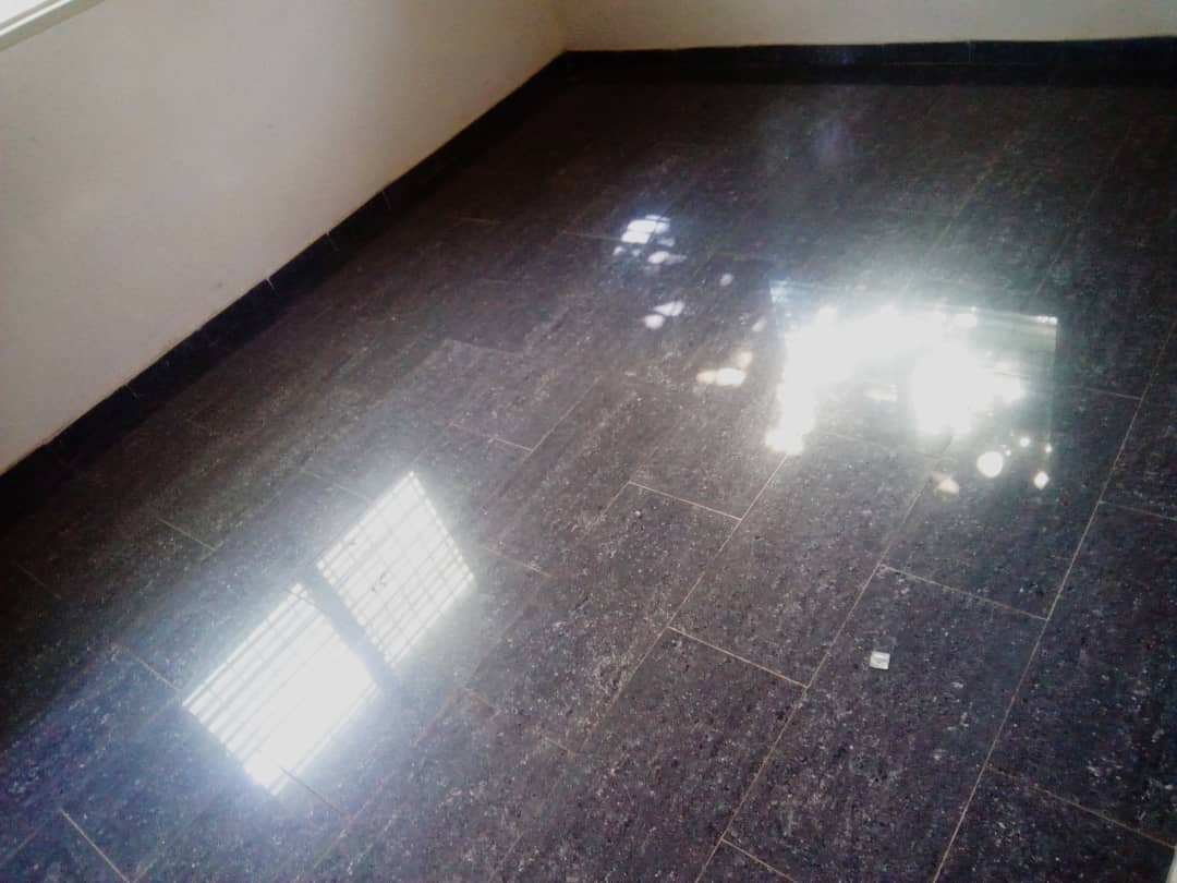 N° 4713 :
                            Villa à louer , Leo2000, Lome, Togo : 150 000 XOF/mois
