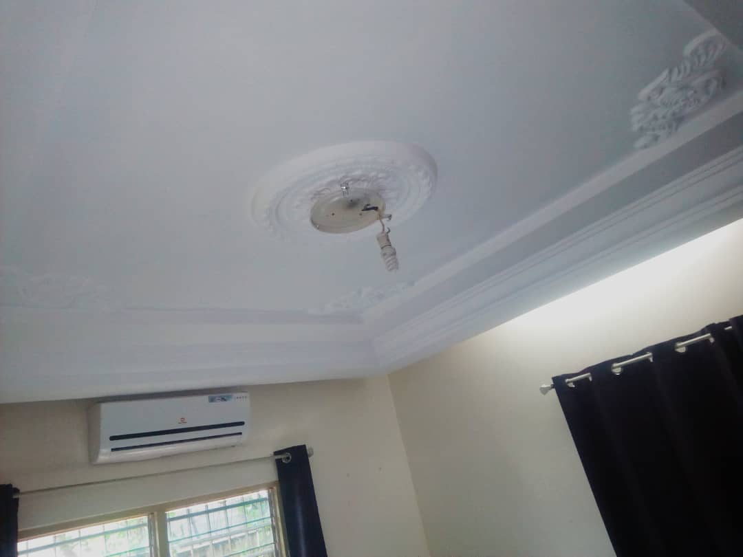 N° 4744 :
                            Villa à vendre , Leo2000, Lome, Togo : 55 000  000 XOF/vie