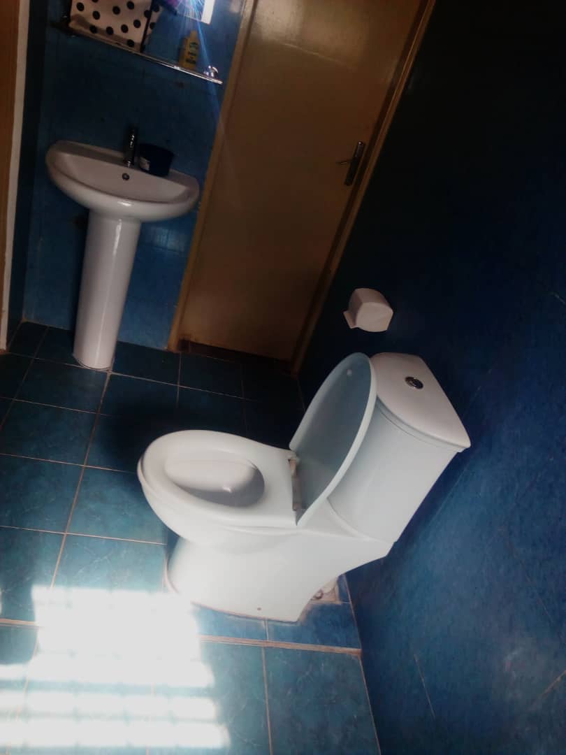 N° 4744 :
                            Villa à vendre , Leo2000, Lome, Togo : 55 000  000 XOF/vie