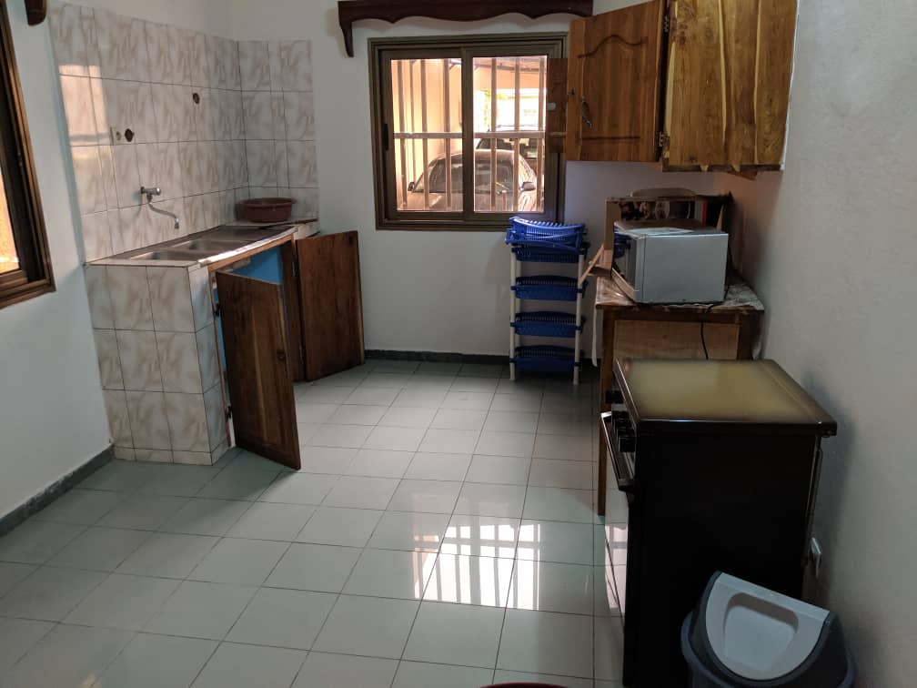 N° 4735 :
                            Appartement meublé à louer , Adidogome avenou, Lome, Togo : 300 000 XOF/mois
