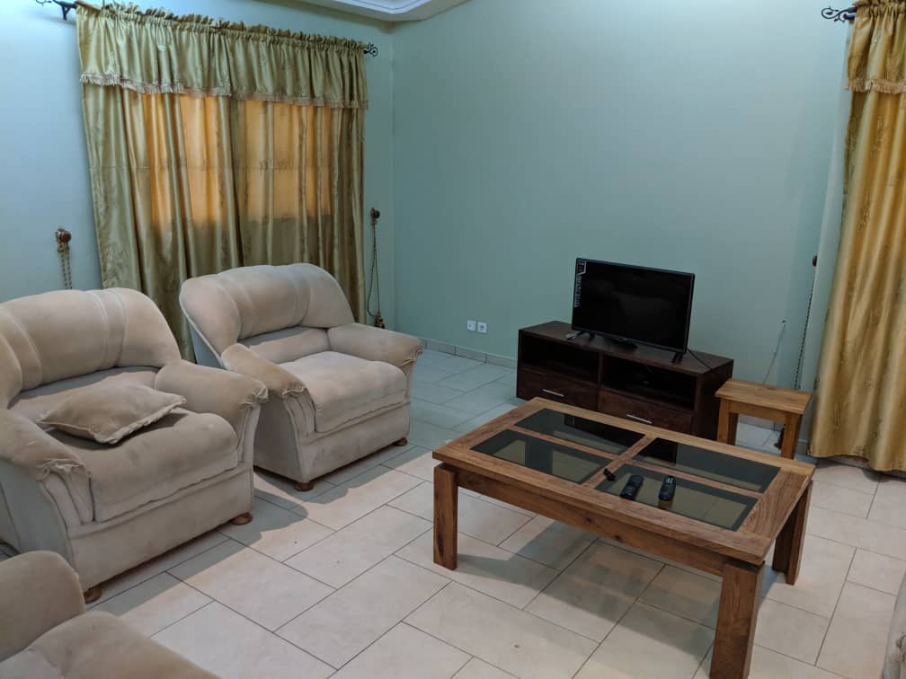 N° 4735 :
                            Appartement meublé à louer , Adidogome avenou, Lome, Togo : 300 000 XOF/mois