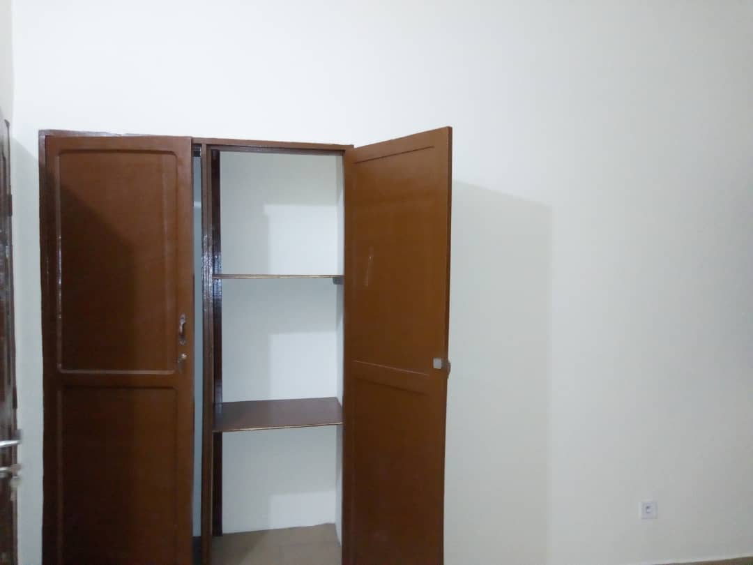 N° 4732 :
                            Appartement à louer , Cacaveli, Lome, Togo : 90 000 XOF/mois