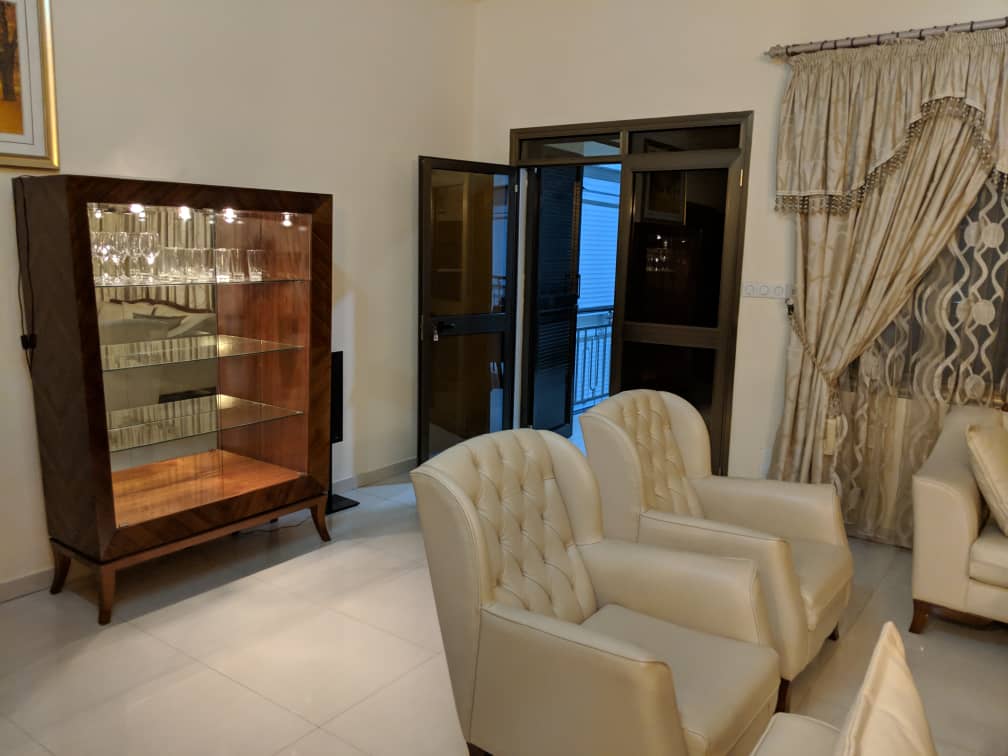 N° 4736 :
                            Appartement meublé à louer , Adidogome avenou, Lome, Togo : 600 000 XOF/mois