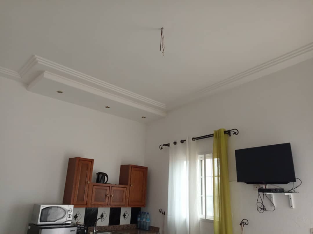 N° 4738 :
                            Appartement meublé à louer , Attiegou, Lome, Togo : 250 000 XOF/mois