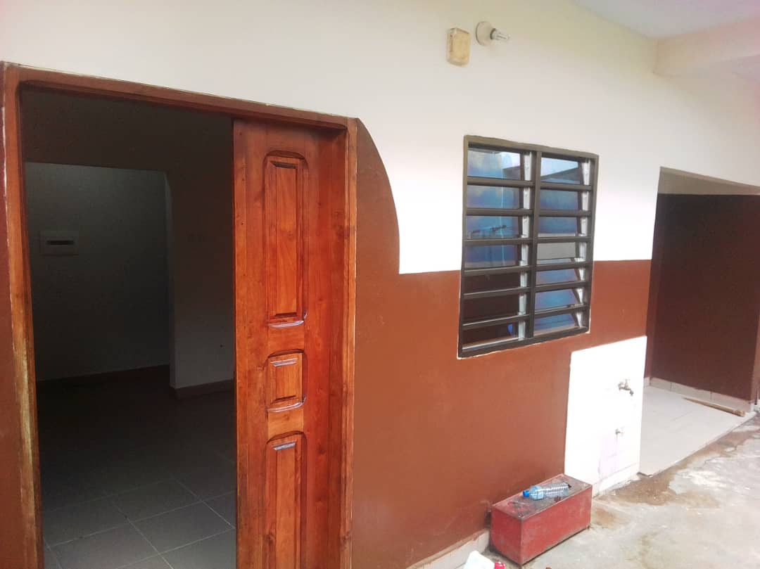 N° 4741 :
                            Appartement à louer , Agoe, Lome, Togo : 60 000 XOF/mois